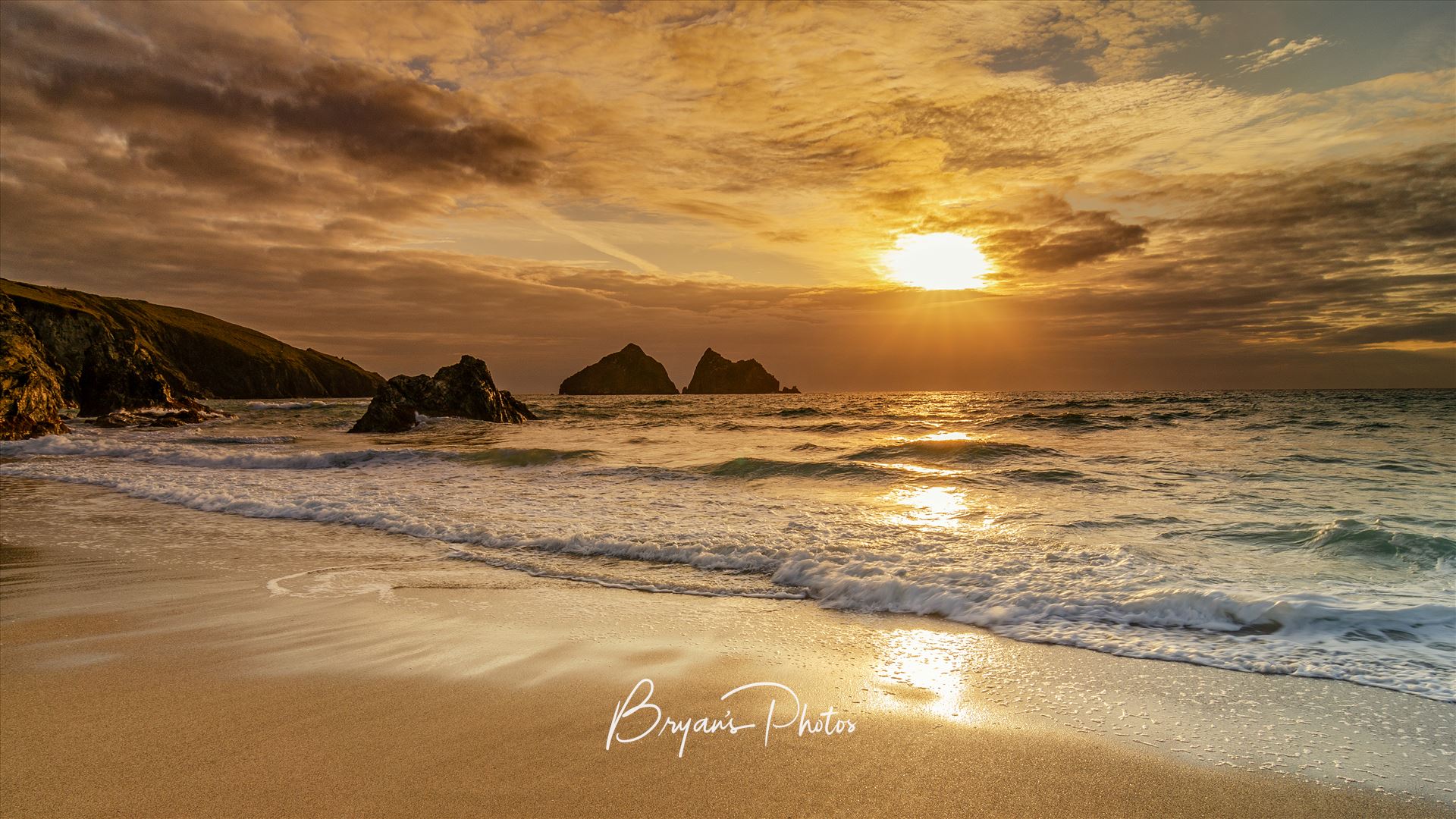 Holywell Bay Panorama - A photograph of Holywell Bay Cornwall taken as the sun sets on a summer evening by Bryans Photos